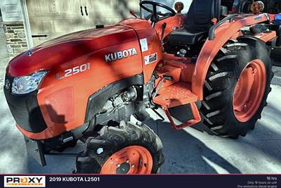 Kubota L2501 Tractor