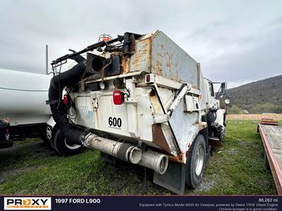 Ford L900 Vacuum Truck