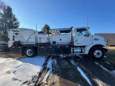 Sterling L7500 Vacuum Truck