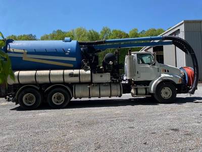 Sterling L9500 Vacuum Truck