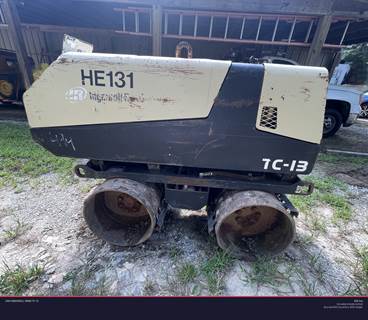 Ingersoll-Rand TC-13 Walk / Tow Behind Compactor
