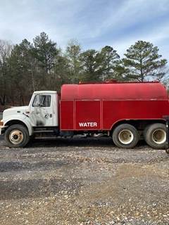 International F4900 Water Truck