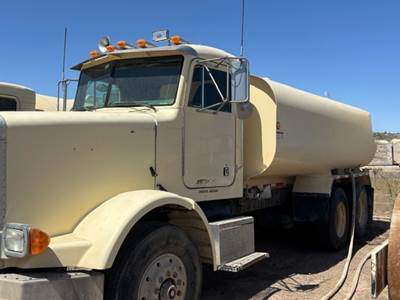 Peterbilt 357 Water Truck