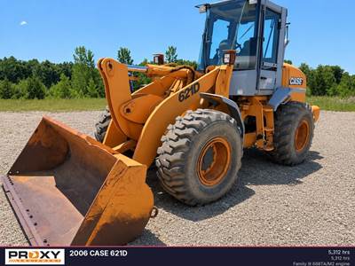 Case 621D Wheel Loader