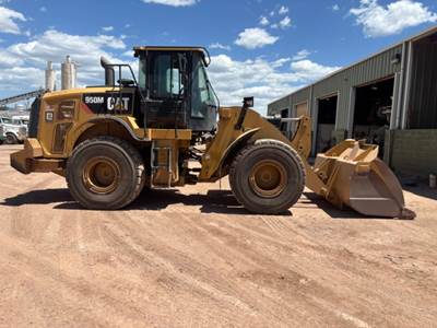 Caterpillar 950M Wheel Loader