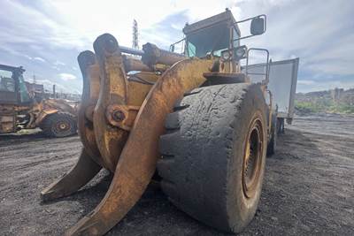 Caterpillar 988B Wheel Loader