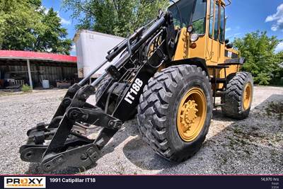 Caterpillar IT18 Wheel Loader