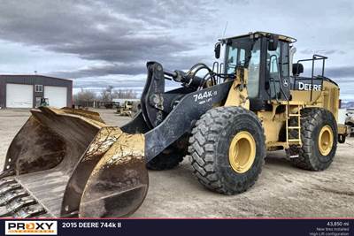 John Deere 744K II Wheel Loader