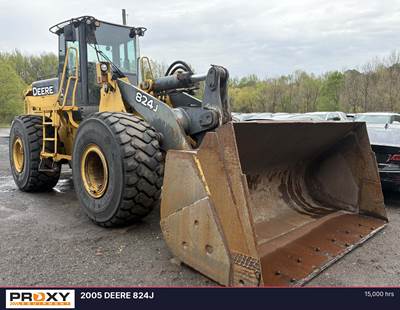 John Deere 824J Wheel Loader