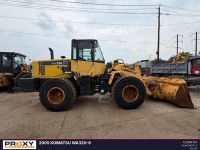 Komatsu WA320-6 Wheel Loader