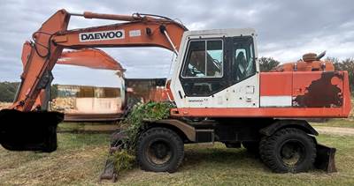 Daewoo Wheeled Excavator