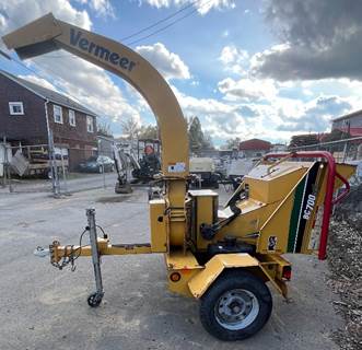 Vermeer BC700XL Towable Wood Chipper