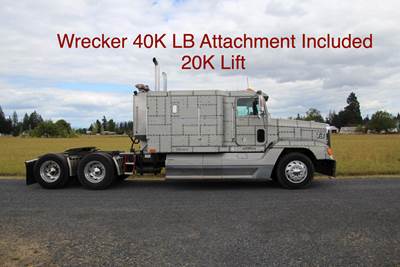 Freightliner 120 Wrecker Tow Truck