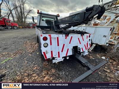 International Wrecker Tow Truck