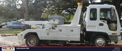 Isuzu FRR Wrecker Tow Truck