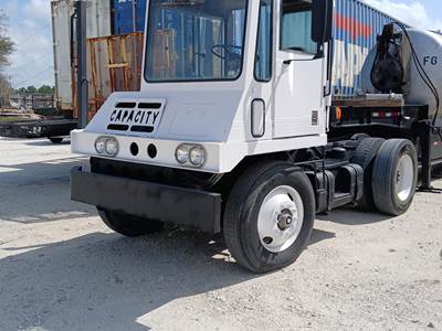 Capacity Yard Spotter Truck