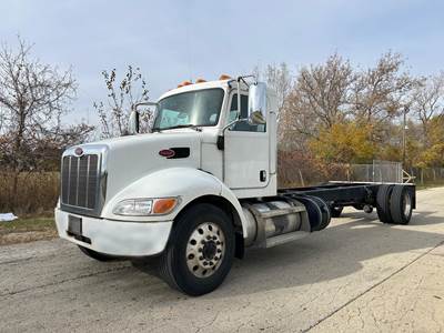 Peterbilt 337 Single Axle Cab & Chassis Truck - Paccar, 220HP, Automatic