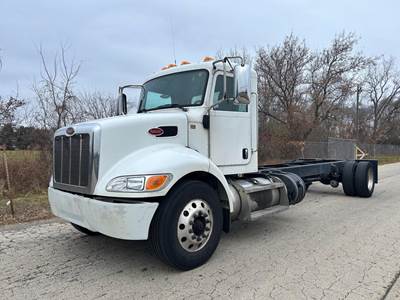 Peterbilt 337 Single Axle Cab & Chassis Truck - Paccar