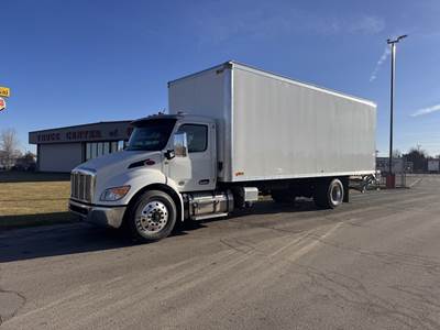 Peterbilt 536 Cab & Chassis Truck - Paccar, 300HP, 8 Spd Speed