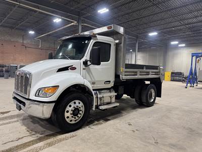 Peterbilt 536 Cab & Chassis Truck - Paccar, 300HP, 6 Spd Speed