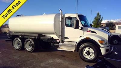 Peterbilt 548 Cab & Chassis Truck - Paccar, 300HP, 6 Spd Speed