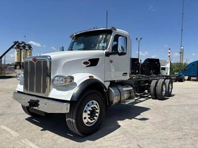 Peterbilt 567 Tandem Axle Cab & Chassis Truck - Cummins, 500HP, 6 Speed Automatic