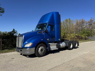 Kenworth T680 Day Cab Truck - Cummins 450HP, Automatic
