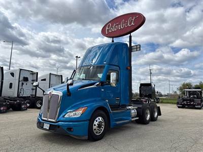 Kenworth T680 Day Cab Truck - Paccar 455HP, Automatic