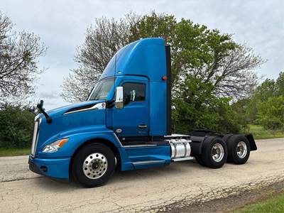 Kenworth T680 Day Cab Truck - Paccar 455HP, Automatic