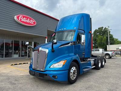 Kenworth T680 Day Cab Truck - Paccar 455HP, 12 Speed Automatic
