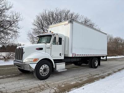 Peterbilt 337 Single Axle Day Cab Truck - Paccar 280HP, Automatic