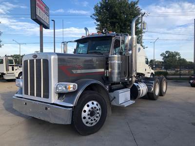 Peterbilt 389 Day Cab Truck - Paccar 455HP, Manual