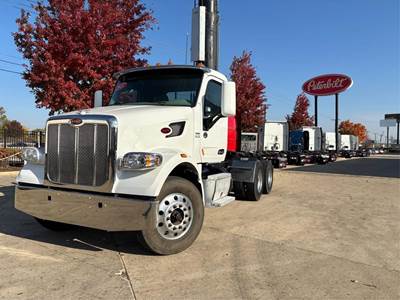 Peterbilt 567 Day Cab Truck - Paccar 510HP, Automatic
