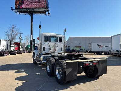 Peterbilt 567 Day Cab Truck - Paccar 455HP, 18 Spd Speed