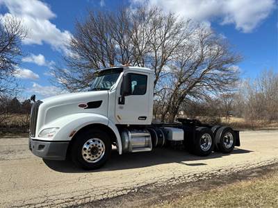 Peterbilt 579 Day Cab Truck - Cummins 400HP, Automatic