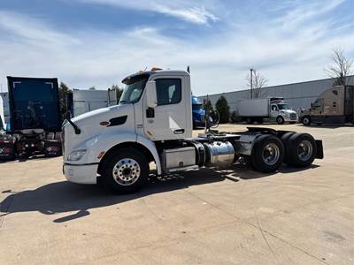 Peterbilt 579 Day Cab Truck - Paccar 380HP