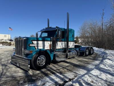 Peterbilt 589 Day Cab Truck - Cummins 565HP, 18 Spd Speed