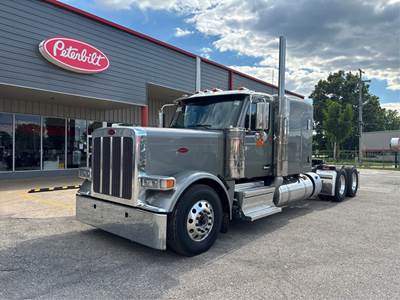 Peterbilt 589 Day Cab Truck - Cummins 565HP, 18 Spd Speed