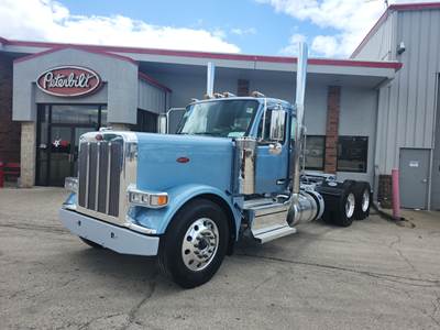 Peterbilt 589 Day Cab Truck - Cummins 565HP, 18 Spd Speed