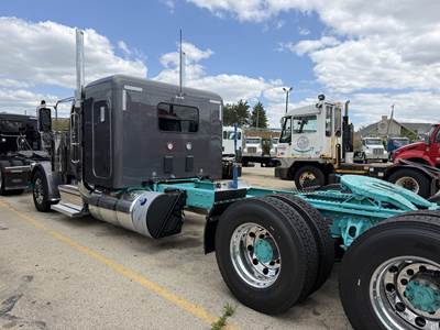 Peterbilt 589 Day Cab Truck - Cummins 565HP, 18 Spd Speed