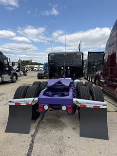 Peterbilt 589 Day Cab Truck - Cummins 565HP, 18 Spd Speed