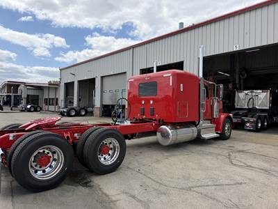 Peterbilt 589 Day Cab Truck - Cummins 565HP, 18 Spd Speed