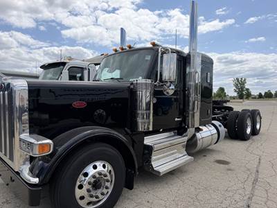 Peterbilt 589 Day Cab Truck - Cummins 565HP, 18 Spd Speed