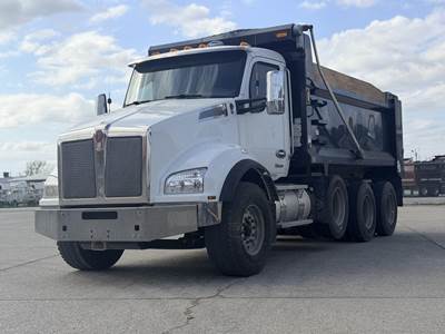 Kenworth T880 Tri Axle Dump Truck - Paccar 450HP, Automatic