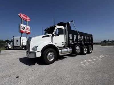 Kenworth T880 Tri Axle Dump Truck - Paccar 455HP, 6 Speed Automatic
