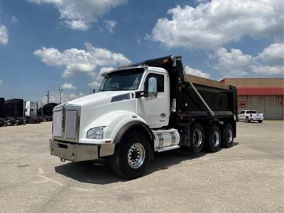 Kenworth T880 Tri Axle Dump Truck - Paccar 450HP, Automatic