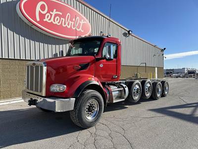 Peterbilt 567 Dump Truck - Paccar 510HP, Amt