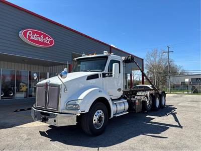 Kenworth T880 Roll Off Truck - Cummins, 485HP, Automatic