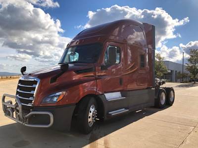 Freightliner Cascadia 126 Sleeper Semi Truck - 72" Raised Roof Sleeper, Detroit 455HP, Automatic
