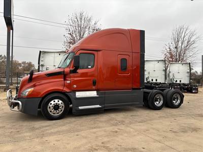Freightliner Cascadia 126 Sleeper Semi Truck - 72" Raised Roof Sleeper, Detroit 455HP, Automatic